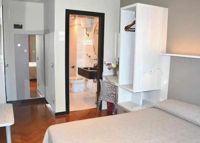 Regent - In Pieno Centro מלון סן בנדטו דל טרנטו