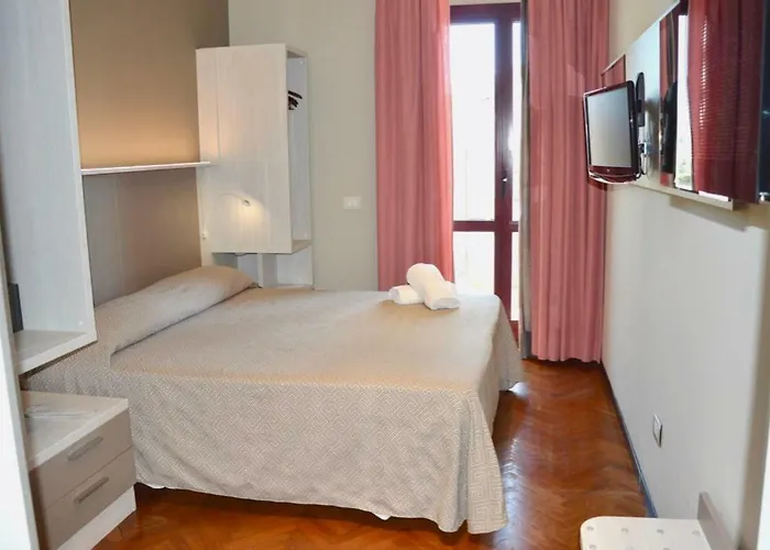 מלון Regent - In Pieno Centro סן בנדטו דל טרנטו