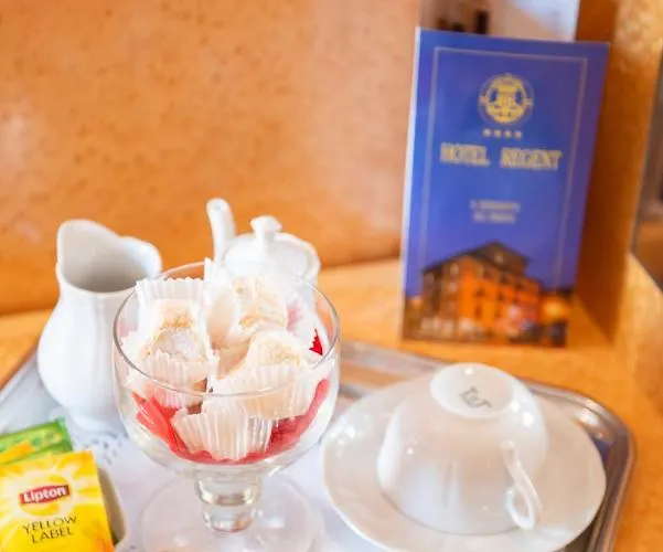 Regent - In Pieno Centro 4* סן בנדטו דל טרנטו