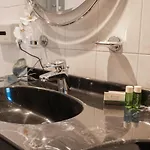 Regent - In Pieno Centro Hotel 4*