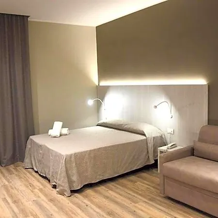 Regent - In Pieno Centro Hotel 4*