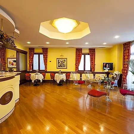 Hotel Regent - In Pieno Centro San Benedetto del Tronto