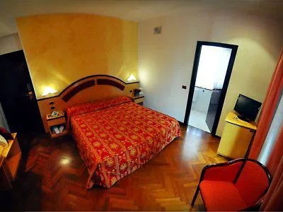 Szálloda Regent - In Pieno Centro San Benedetto del Tronto