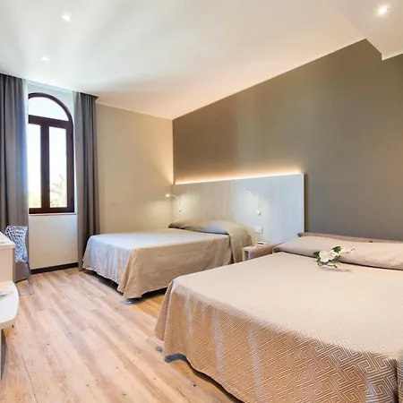Hotel Regent - In Pieno Centro 4*