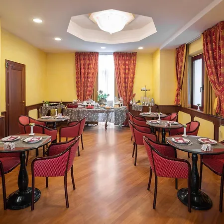 Regent - In Pieno Centro Otel